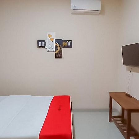 RedDoorz Syariah near Tugu Lampu Gentur Cianjur Hotel Bagian luar foto