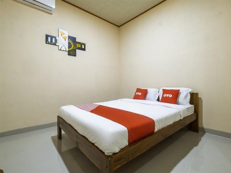 RedDoorz Syariah near Tugu Lampu Gentur Cianjur Hotel Bagian luar foto