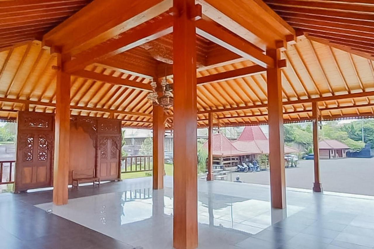 RedDoorz Syariah near Tugu Lampu Gentur Cianjur Hotel Bagian luar foto