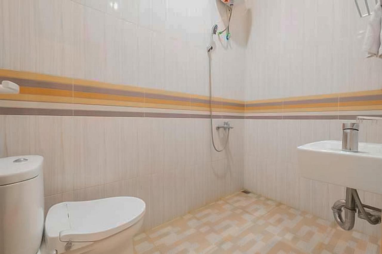 RedDoorz Syariah near Tugu Lampu Gentur Cianjur Hotel Bagian luar foto
