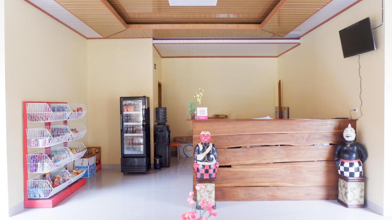 RedDoorz Syariah near Tugu Lampu Gentur Cianjur Hotel Bagian luar foto