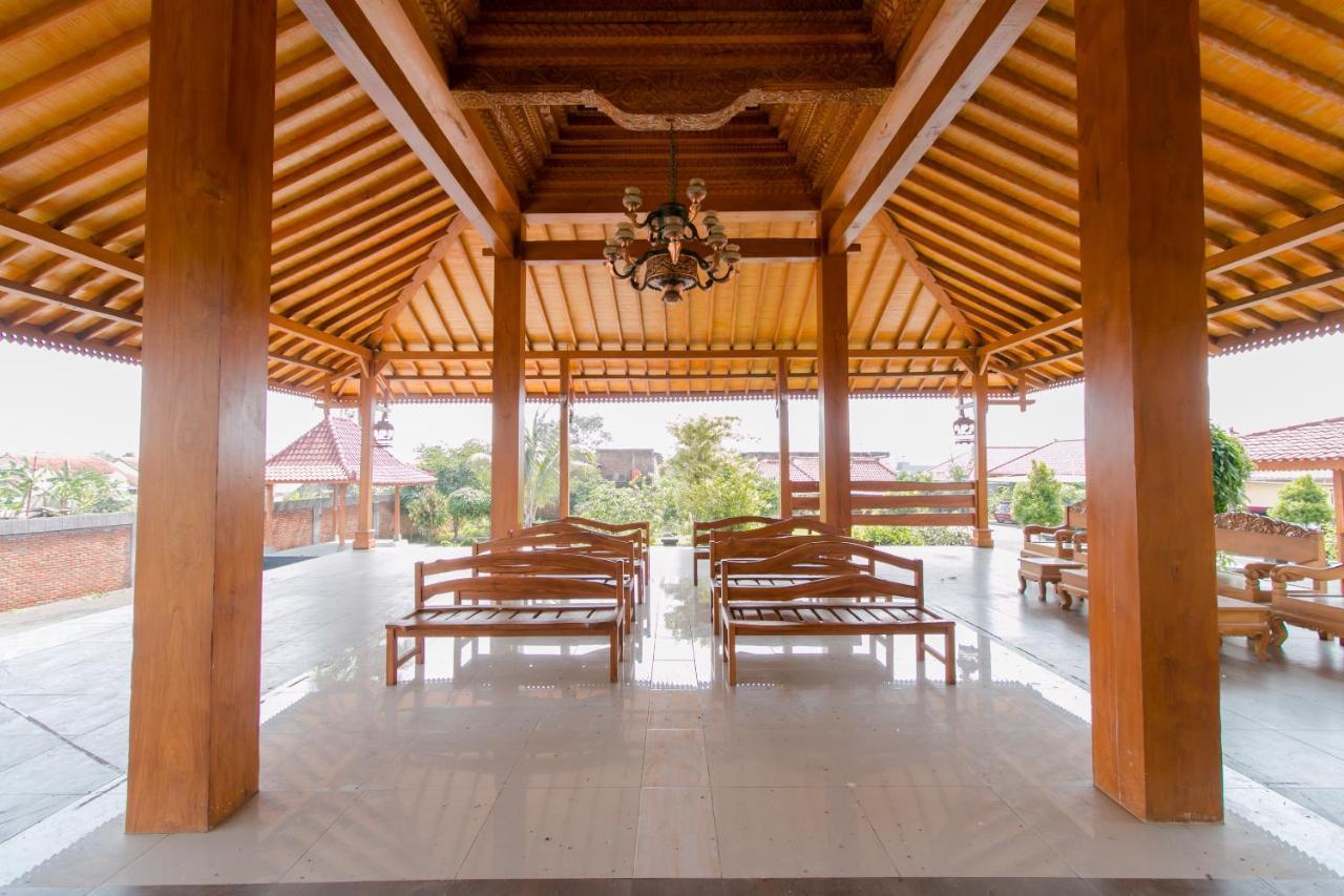 RedDoorz Syariah near Tugu Lampu Gentur Cianjur Hotel Bagian luar foto